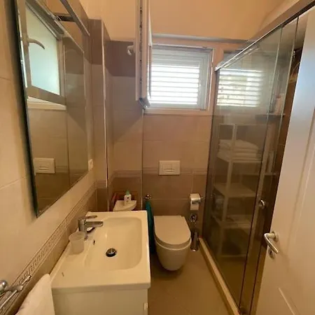 Natali's Golem Beach Apartament Golem (Tirana)